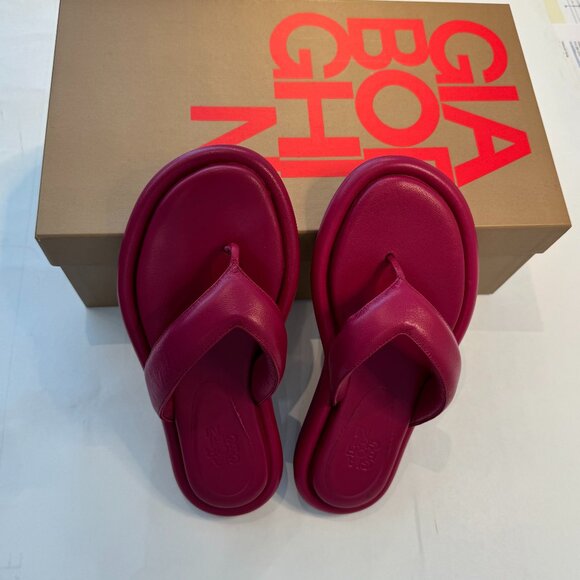 GIA BORGHINI - Gia 5 Leather Puffy Thong Sandal - Pink, size 36